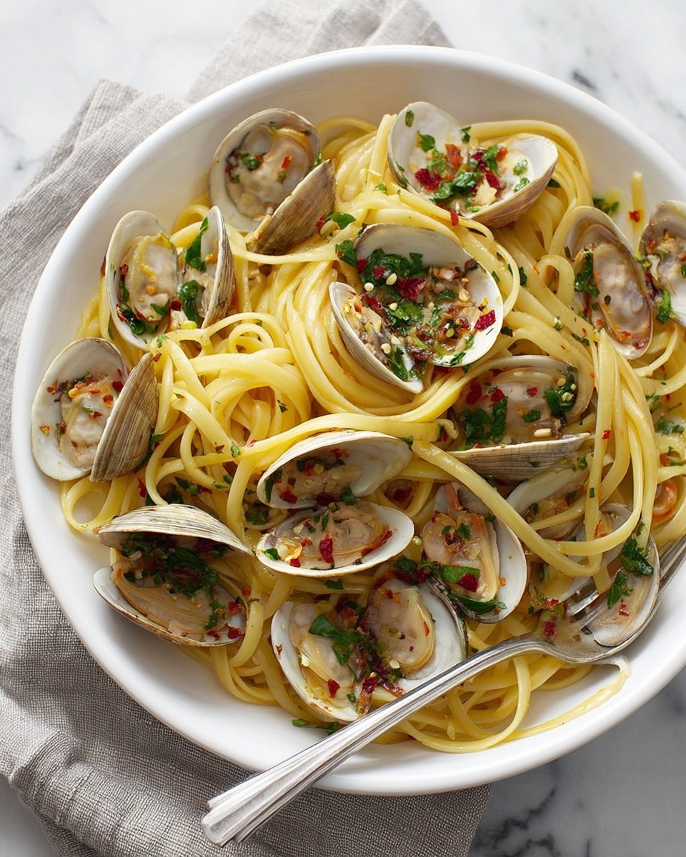 Linguine with Clams in White Wine Sauce Recipe - Recipe Image