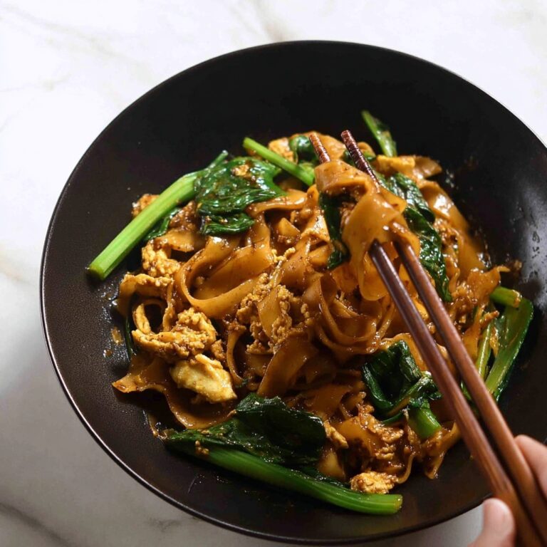 Pad See Ew – Thai Stir Fried Noodles Recipe